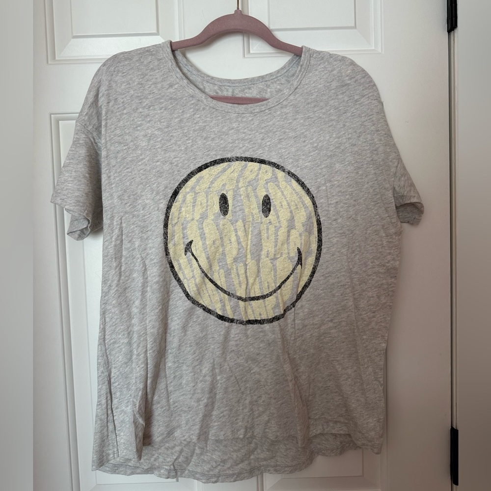 NWT Aerie Smiley Tee - Size Small!